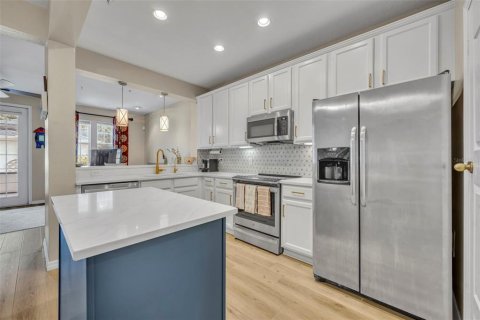 Townhouse in Orlando, Florida 2 bedrooms, 192.31 sq.m. № 2201835 - photo 6
