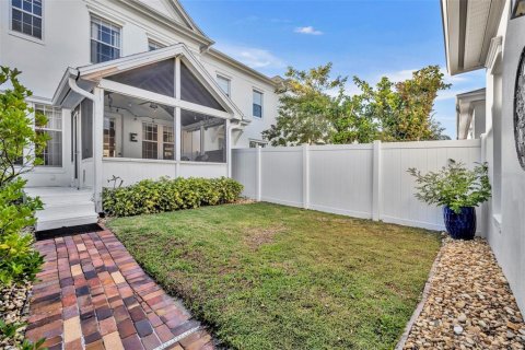 Townhouse in Orlando, Florida 2 bedrooms, 192.31 sq.m. № 2201835 - photo 30