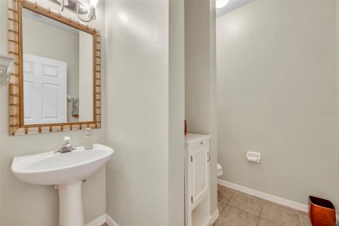 Townhouse in Orlando, Florida 2 bedrooms, 192.31 sq.m. № 2201835 - photo 18