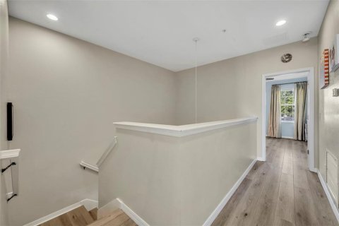 Townhouse in Orlando, Florida 2 bedrooms, 192.31 sq.m. № 2201835 - photo 19