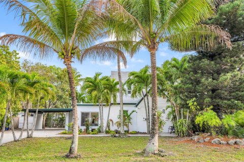 Villa ou maison à vendre à North Miami Beach, Floride: 3 chambres, 189.52 m2 № 2044875 - photo 4