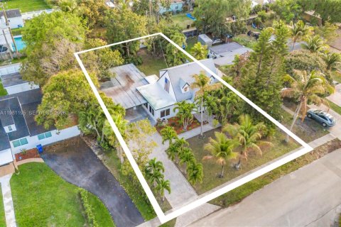 Villa ou maison à vendre à North Miami Beach, Floride: 3 chambres, 189.52 m2 № 2044875 - photo 27