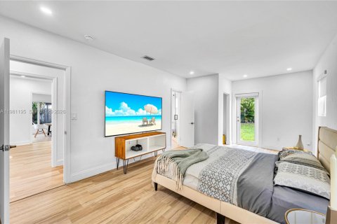 Villa ou maison à vendre à North Miami Beach, Floride: 3 chambres, 189.52 m2 № 2044875 - photo 15