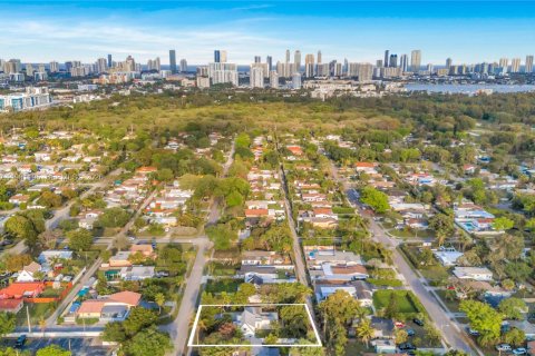 Villa ou maison à vendre à North Miami Beach, Floride: 3 chambres, 189.52 m2 № 2044875 - photo 26
