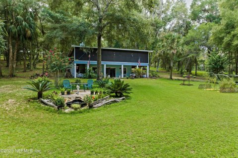 House in Fort MC Coy, Florida 4 bedrooms, 285.4 sq.m. № 769404 - photo 1