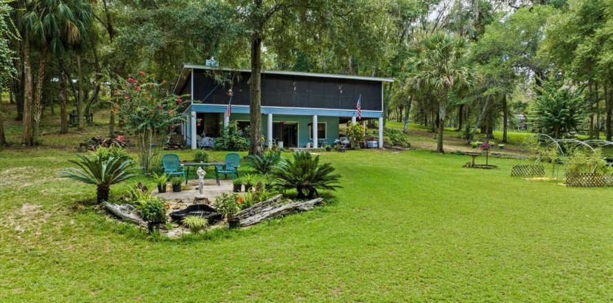 House in Fort MC Coy, Florida 4 bedrooms, 285.4 sq.m. № 769404