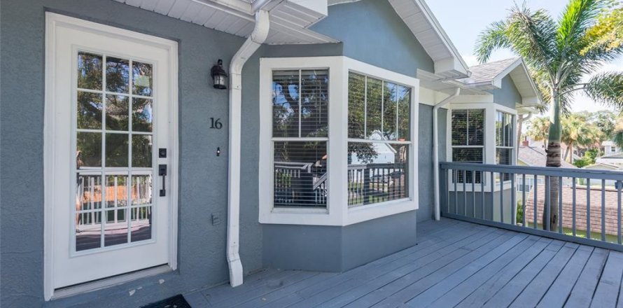 Condominio en Tampa, Florida, 2 dormitorios  № 1837276