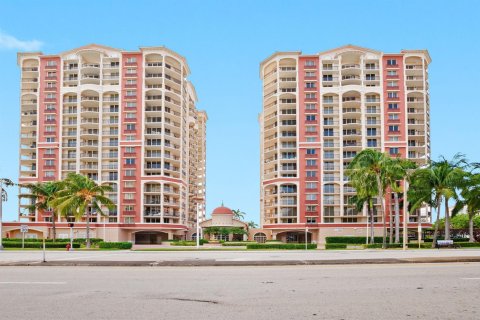 Condo in Fort Lauderdale, Florida, 2 bedrooms  № 2250933