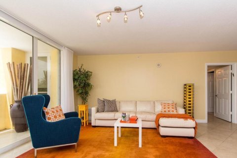 Condo in Fort Lauderdale, Florida, 2 bedrooms № 2250933 - photo 11