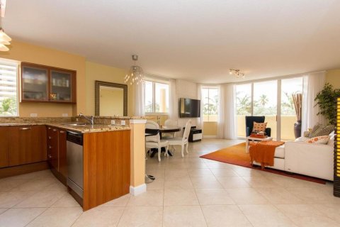 Condo in Fort Lauderdale, Florida, 2 bedrooms № 2250933 - photo 5
