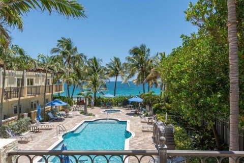 Condo in Fort Lauderdale, Florida, 2 bedrooms № 2250933 - photo 25