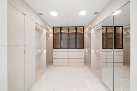 Condominio en venta en Miami, Florida, 4 dormitorios, 328.5 m2 № 2077934 - foto 26