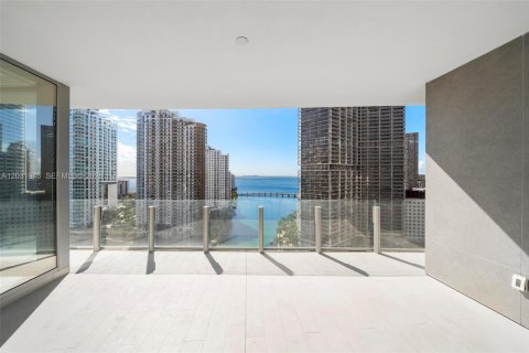 Condominio en venta en Miami, Florida, 4 dormitorios, 328.5 m2 № 2077934 - foto 7