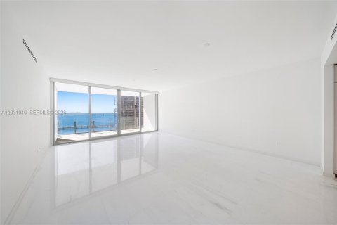 Condominio en venta en Miami, Florida, 4 dormitorios, 328.5 m2 № 2077934 - foto 15