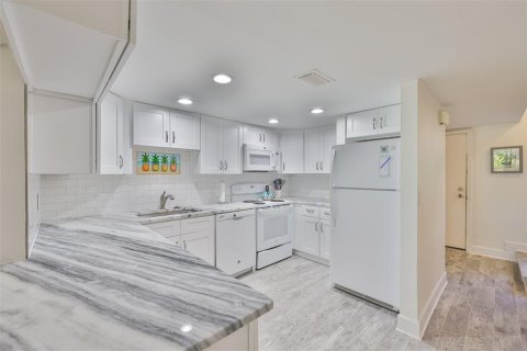 Condominio en venta en Apollo Beach, Florida, 2 dormitorios, 120.4 m2 № 1879469 - foto 6
