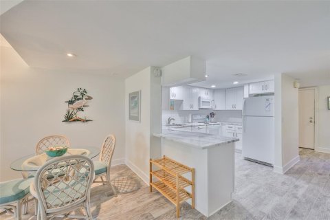 Condominio en venta en Apollo Beach, Florida, 2 dormitorios, 120.4 m2 № 1879469 - foto 9