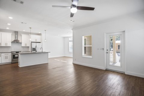 House in Santa Rosa Beach, Florida 3 bedrooms, 135.54 sq.m. № 559546 - photo 1