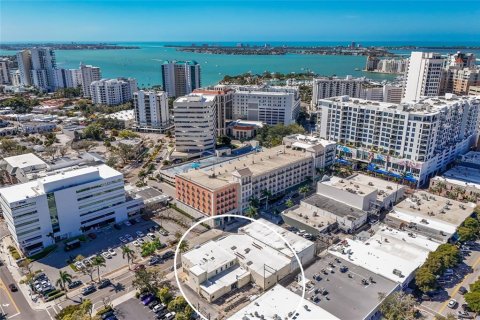 Propiedad comercial en venta en Sarasota, Florida, 1172.98 m2 № 2118742 - foto 7
