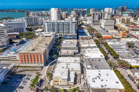 Propiedad comercial en venta en Sarasota, Florida, 1172.98 m2 № 2118742 - foto 5