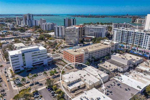 Propiedad comercial en venta en Sarasota, Florida, 1172.98 m2 № 2118742 - foto 6