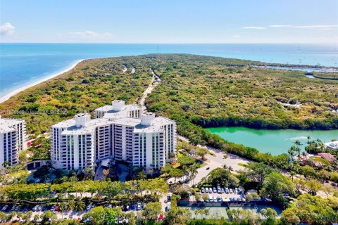 Condominio en venta en Key Biscayne, Florida, 2 dormitorios, 165.55 m2 № 1977712 - foto 19