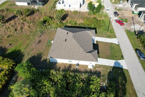 Apartment in Port Charlotte, Florida 3 bedrooms, 111.48 sq.m. № 2234872 - photo 29