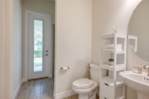House in Orlando, Florida 4 bedrooms, 390.65 sq.m. № 2104903 - photo 16