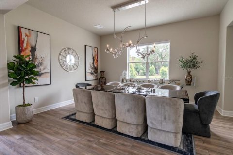 House in Orlando, Florida 4 bedrooms, 390.65 sq.m. № 2104903 - photo 6