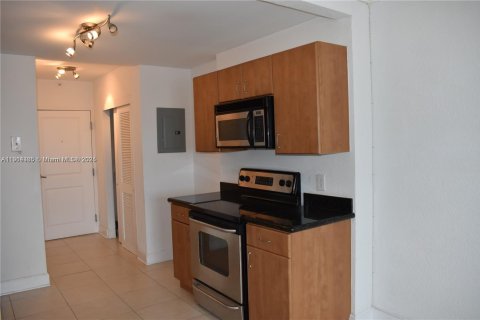 Condominio en venta en Miami Beach, Florida, 55.18 m2 № 1969970 - foto 5