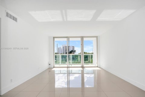 Купить кондоминиум в Санни-Айлс-Бич, Флорида 2 спальни, 126.07м2, № 2153023 - фото 6