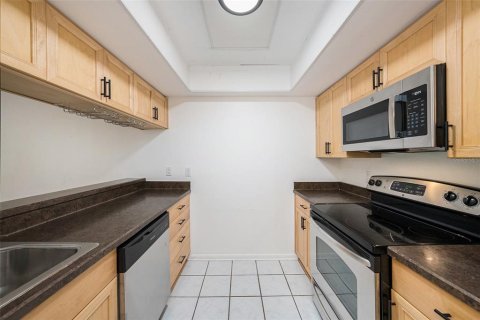 Copropriété à vendre à Tampa, Floride: 1 chambre, 58.16 m2 № 1903500 - photo 6