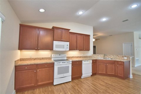 Casa en venta en Winter Haven, Florida, 4 dormitorios, 169.08 m2 № 1899673 - foto 15
