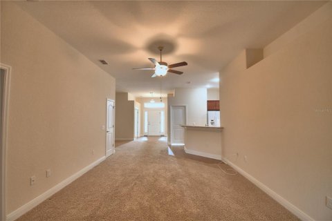Casa en venta en Winter Haven, Florida, 4 dormitorios, 169.08 m2 № 1899673 - foto 7