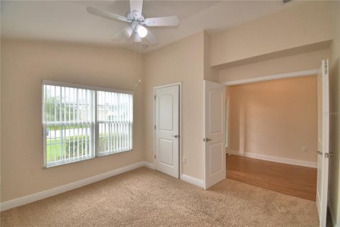 Casa en venta en Winter Haven, Florida, 4 dormitorios, 169.08 m2 № 1899673 - foto 28
