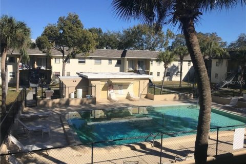 Condominio en alquiler en Tampa, Florida, 2 dormitorios, 77.29 m2 № 1901131 - foto 12