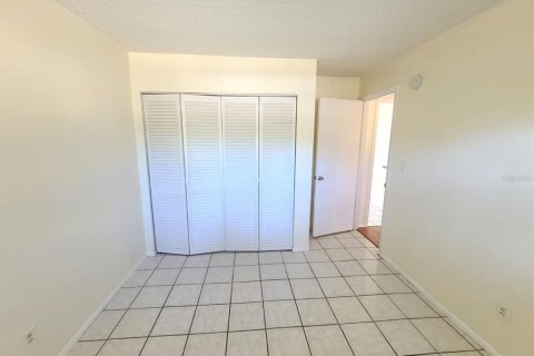 Condominio en alquiler en Tampa, Florida, 2 dormitorios, 77.29 m2 № 1901131 - foto 10