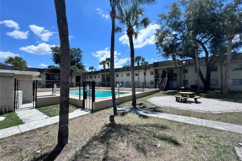 Condominio en alquiler en Tampa, Florida, 2 dormitorios, 77.29 m2 № 1901131 - foto 14