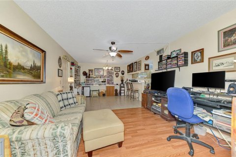 Condominio en venta en Port Charlotte, Florida, 2 dormitorios, 83.52 m2 № 2106344 - foto 12