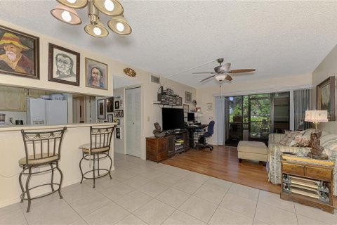 Condominio en venta en Port Charlotte, Florida, 2 dormitorios, 83.52 m2 № 2106344 - foto 16