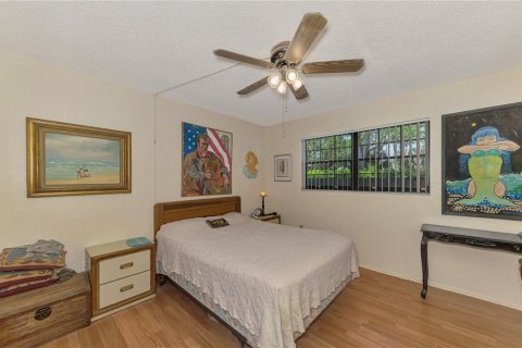 Condominio en venta en Port Charlotte, Florida, 2 dormitorios, 83.52 m2 № 2106344 - foto 25