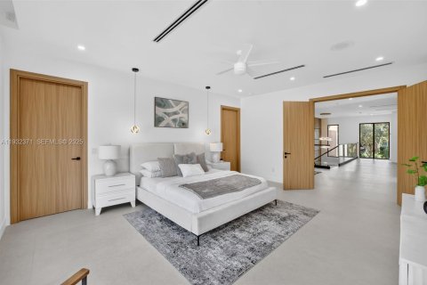 Купить виллу или дом в Форт-Лодердейл, Флорида 4 спальни, 371.79м2, № 1992010 - фото 19