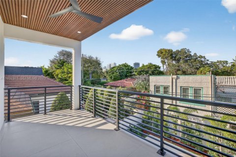 Купить виллу или дом в Форт-Лодердейл, Флорида 4 спальни, 371.79м2, № 1992010 - фото 25