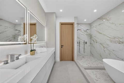 Купить виллу или дом в Форт-Лодердейл, Флорида 4 спальни, 371.79м2, № 1992010 - фото 20