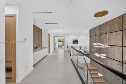 Купить виллу или дом в Форт-Лодердейл, Флорида 4 спальни, 371.79м2, № 1992010 - фото 15