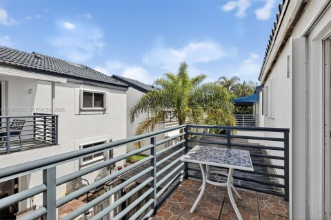 Купить виллу или дом в Майами, Флорида 3 спальни, 134.62м2, № 2036465 - фото 24
