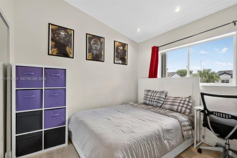 Купить виллу или дом в Майами, Флорида 3 спальни, 134.62м2, № 2036465 - фото 14