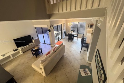 Casa en venta en Miami, Florida, 2 dormitorios, 126.35 m2 № 2012853 - foto 8