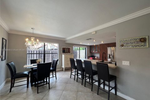 Casa en venta en Miami, Florida, 2 dormitorios, 126.35 m2 № 2012853 - foto 13