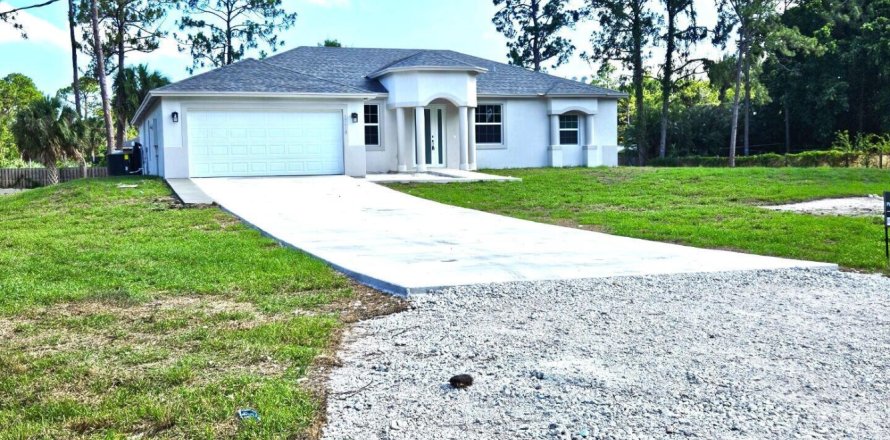 House in Loxahatchee Groves, Florida 4 bedrooms, 210.24 sq.m. № 1189896
