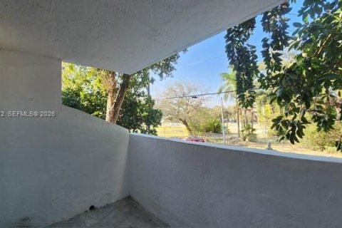 Снять в аренду кондоминиум в Майами, Флорида 1 спальня, 67.17м2, № 2034033 - фото 16